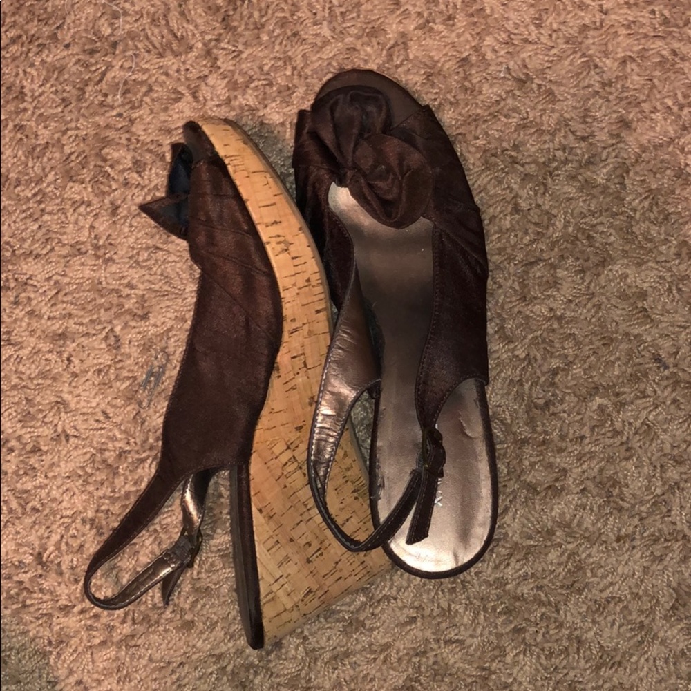 Formal dress shoes wedge